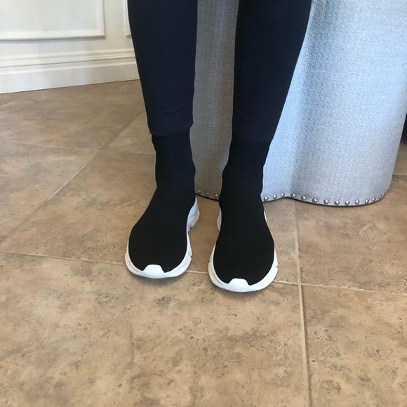 steve madden bitten sneakers